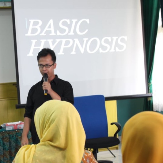 Pelatihan Hipnotis Bekasi
